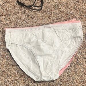 Fruit of the Loom Women’s Cotton Stretch Briefs – 5 Pack (Size 6)